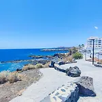 Spacious With Private Garden In Tenerife South San Miguel de Abona