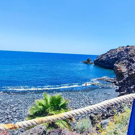 Spacious With Private Garden In Tenerife South Apartmán *
