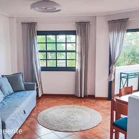 Spacious With Private Garden In Tenerife South Apartamento San Miguel de Abona