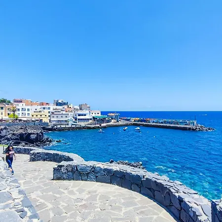 Spacious With Private Garden In Tenerife South Сан Мигель