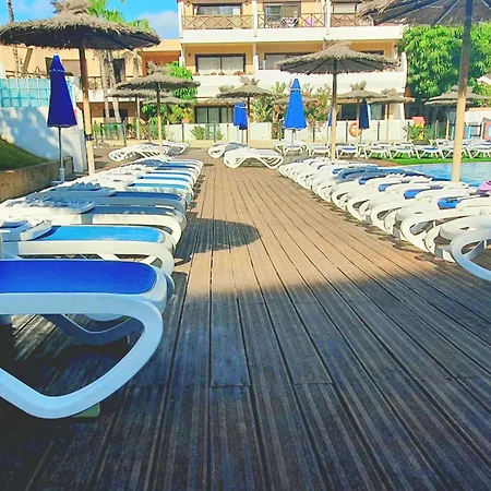 Spacious With Private Garden In Tenerife South Сан Мигель