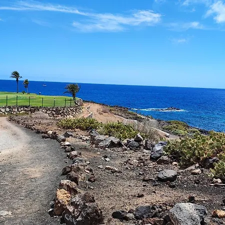 Spacious With Private Garden In Tenerife South San Miguel de Abona