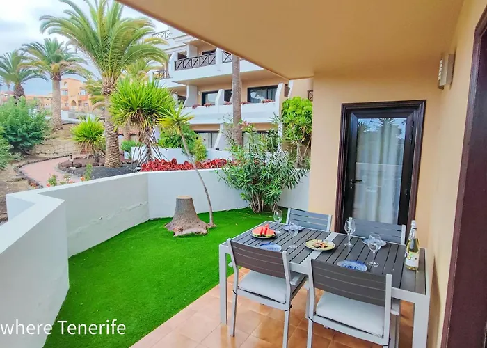 Апартаменты Spacious With Private Garden In Tenerife South Сан Мигель
